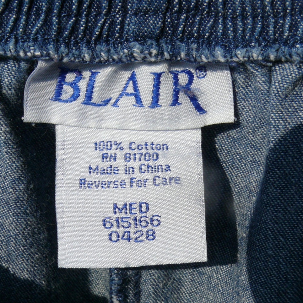 Blue Jeans - Picture 4 of 6
